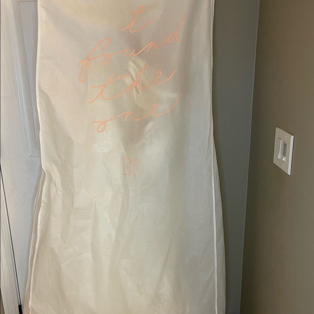 Wedding dress size 6 new with tags - Picture 12 of 15